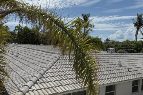 Condo in Pompano Beach, Florida, 1 bedroom  № 1921063 - photo 30