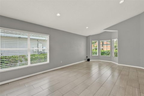 House in Oviedo, Florida 4 bedrooms, 179.3 sq.m. № 1751456 - photo 22