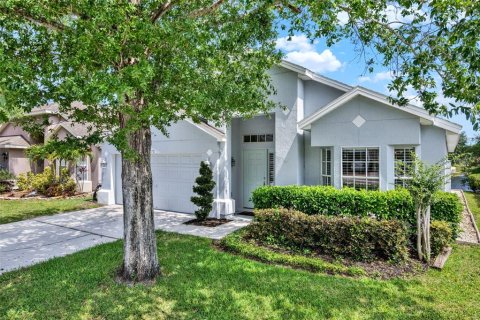 House in Oviedo, Florida 4 bedrooms, 179.3 sq.m. № 1751456 - photo 2