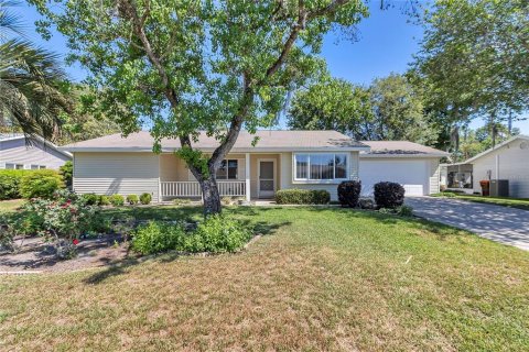 House in Ocala, Florida 2 bedrooms, 117.99 sq.m. № 2093079