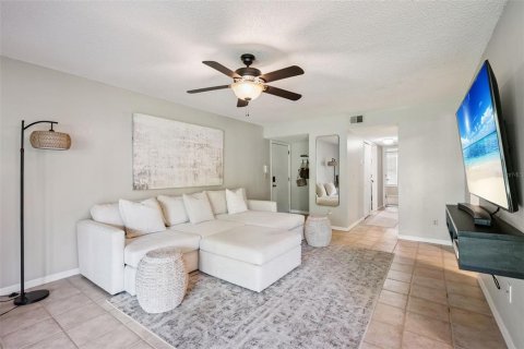 Copropriété à louer à Orlando, Floride: 2 chambres, 103.31 m2 № 2105383 - photo 5