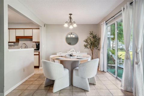 Copropriété à louer à Orlando, Floride: 2 chambres, 103.31 m2 № 2105383 - photo 12