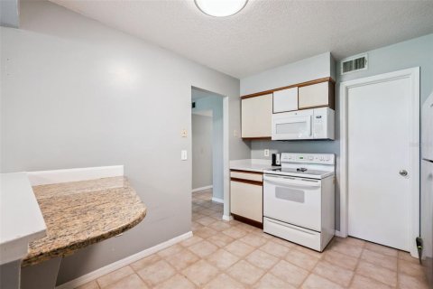 Copropriété à louer à Orlando, Floride: 2 chambres, 103.31 m2 № 2105383 - photo 7