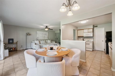 Copropriété à louer à Orlando, Floride: 2 chambres, 103.31 m2 № 2105383 - photo 9