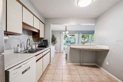 Copropriété à louer à Orlando, Floride: 2 chambres, 103.31 m2 № 2105383 - photo 6