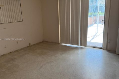 House in Hollywood, Florida 3 bedrooms, 157.1 sq.m. № 1999595 - photo 17