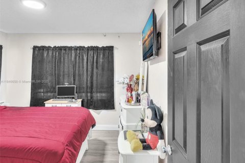 Casa en venta en Fort Lauderdale, Florida, 3 dormitorios, 97.73 m2 № 1846251 - foto 26