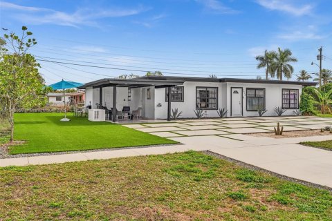 Casa en venta en Fort Lauderdale, Florida, 3 dormitorios, 97.73 m2 № 1846251 - foto 2