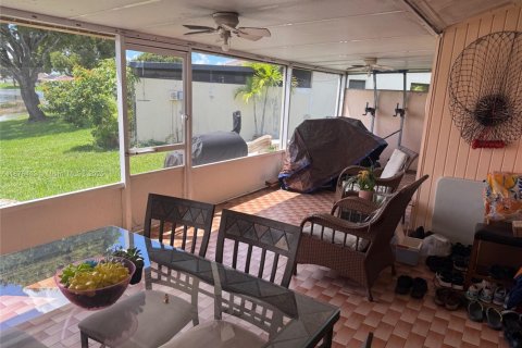 Touwnhouse à vendre à Miami, Floride: 3 chambres, 98.57 m2 № 1929325 - photo 20