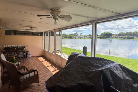 Touwnhouse à vendre à Miami, Floride: 3 chambres, 98.57 m2 № 1929325 - photo 18