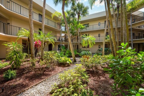 Condo à Delray Beach, Floride, 2 chambres  № 2147184