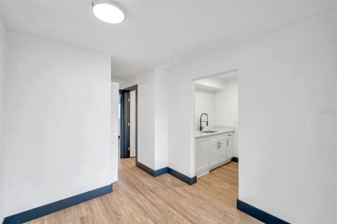 Copropriété à vendre à Clearwater, Floride: 1 chambre, 54.35 m2 № 2236205 - photo 13