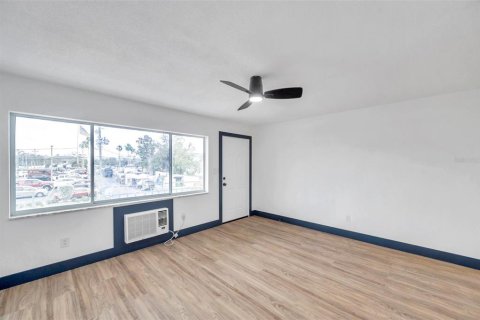 Copropriété à vendre à Clearwater, Floride: 1 chambre, 54.35 m2 № 2236205 - photo 11