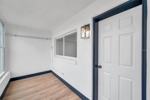 Copropriété à vendre à Clearwater, Floride: 1 chambre, 54.35 m2 № 2236205 - photo 28