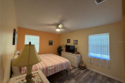 Villa ou maison à vendre à Deltona, Floride: 3 chambres, 156.35 m2 № 2430737 - photo 11