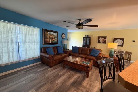 Villa ou maison à vendre à Deltona, Floride: 3 chambres, 156.35 m2 № 2430737 - photo 8