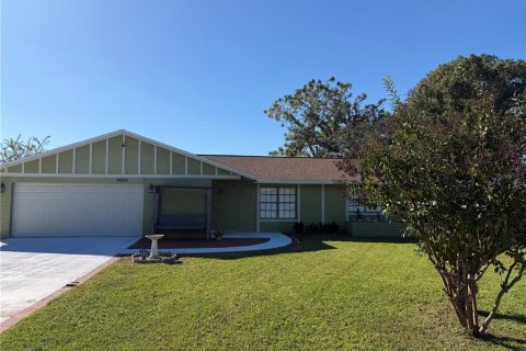 Villa ou maison à vendre à Deltona, Floride: 3 chambres, 156.35 m2 № 2430737 - photo 3