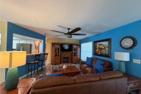 Villa ou maison à vendre à Deltona, Floride: 3 chambres, 156.35 m2 № 2430737 - photo 5