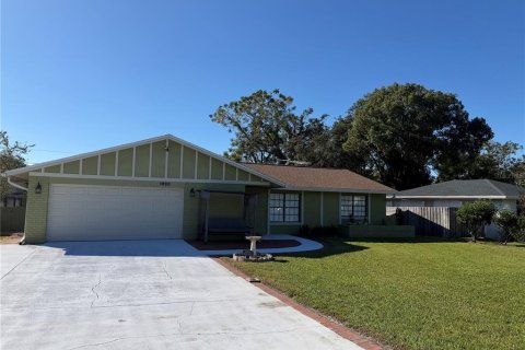 Villa ou maison à vendre à Deltona, Floride: 3 chambres, 156.35 m2 № 2430737 - photo 2