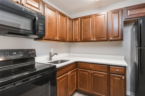 House in Orlando, Florida 3 bedrooms, 113.15 sq.m. № 1908372 - photo 7