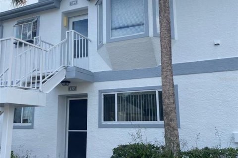 Townhouse in Cape Canaveral, Florida 2 bedrooms, 94.2 sq.m. № 1004196 - photo 3