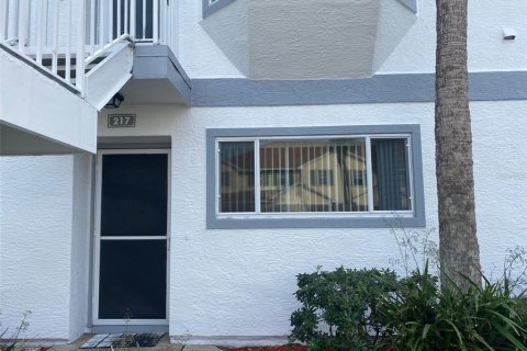 Townhouse in Cape Canaveral, Florida 2 bedrooms, 94.2 sq.m. № 1004196 - photo 4