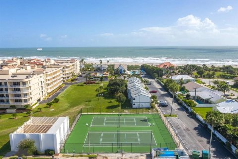 Townhouse in Cape Canaveral, Florida 2 bedrooms, 94.2 sq.m. № 1004196 - photo 27