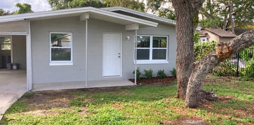 Villa ou maison à Ocoee, Floride 2 chambres, 71.35 m2 № 2430538