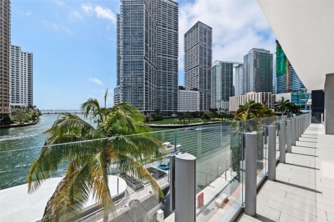 Propiedad comercial en venta en Miami, Florida № 2174449 - foto 10