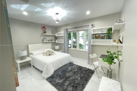 Casa en venta en Fort Lauderdale, Florida, 3 dormitorios № 1954298 - foto 27