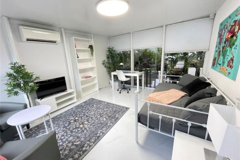 Casa en venta en Fort Lauderdale, Florida, 3 dormitorios № 1954298 - foto 28