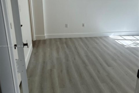 Condominio en alquiler en Lauderhill, Florida, 1 dormitorio, 72.74 m2 № 1792486 - foto 9