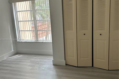 Condominio en alquiler en Lauderhill, Florida, 1 dormitorio, 72.74 m2 № 1792486 - foto 11