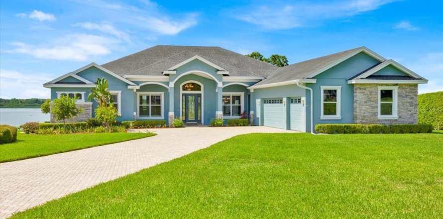 House in Lakeland, Florida 4 bedrooms, 278.8 sq.m. № 1795181