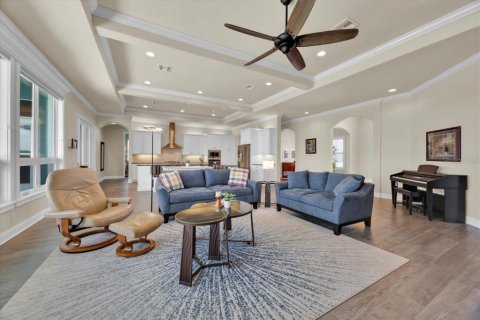 House in Lakeland, Florida 4 bedrooms, 278.8 sq.m. № 1795181 - photo 6