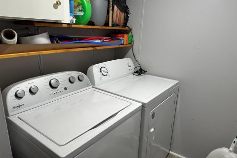 Apartamento en alquiler en High Springs, Florida, 3 dormitorios, 98.85 m2 № 2150588 - foto 8