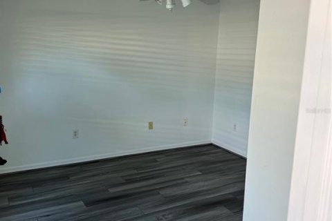 Casa en alquiler en Tampa, Florida, 4 dormitorios, 205.96 m2 № 1907489 - foto 10