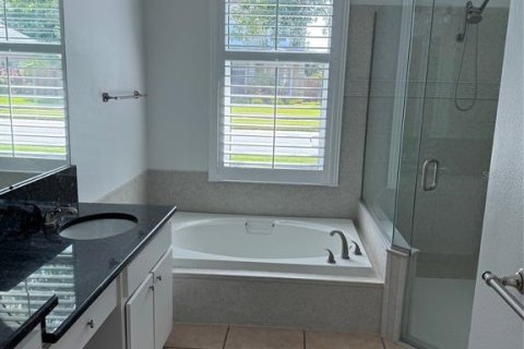 Casa en alquiler en Tampa, Florida, 4 dormitorios, 205.96 m2 № 1907489 - foto 9