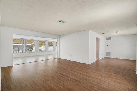 Casa en venta en Palmetto, Florida, 3 dormitorios, 151.43 m2 № 2218243 - foto 7