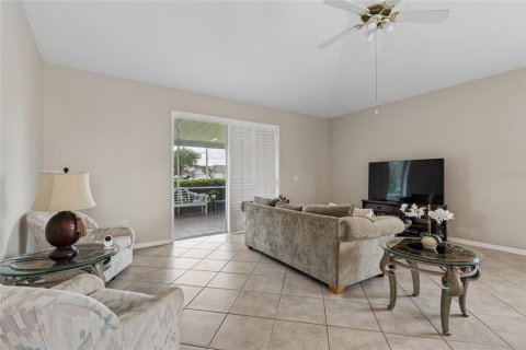 Villa ou maison à vendre à Wesley Chapel, Floride: 3 chambres, 169.08 m2 № 2149934 - photo 27