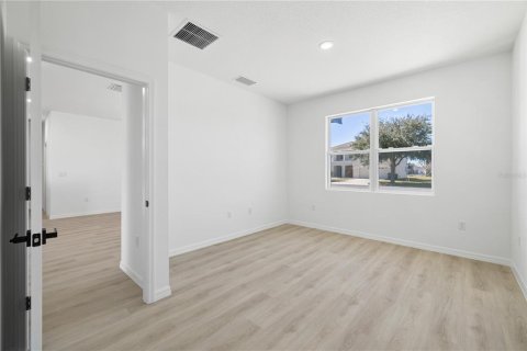 Villa ou maison à vendre à Poinciana, Floride: 4 chambres, 149.39 m2 № 2413719 - photo 18