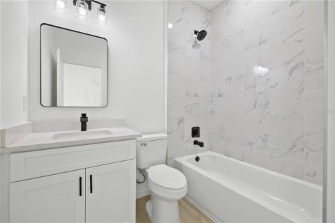 Villa ou maison à vendre à Poinciana, Floride: 4 chambres, 149.39 m2 № 2413719 - photo 25