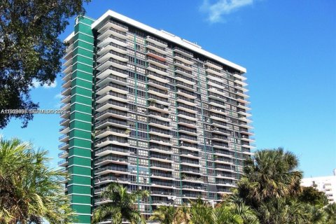 Condo à Miami, Floride, 2 chambres  № 1997107