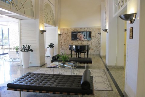 Copropriété à louer à Miami, Floride: 2 chambres, 114.18 m2 № 1997107 - photo 13