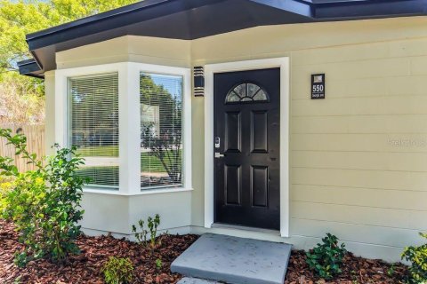 House in Altamonte Springs, Florida 3 bedrooms, 112.41 sq.m. № 2096232 - photo 4