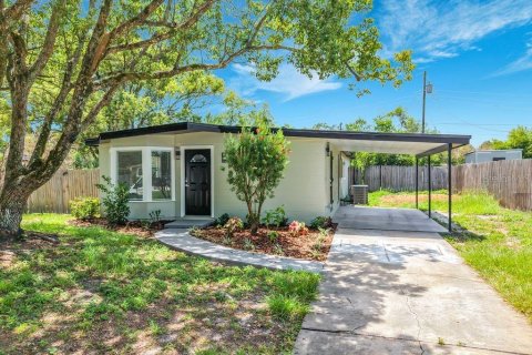 Casa en Altamonte Springs, Florida 3 dormitorios, 112.41 m2 № 2096232