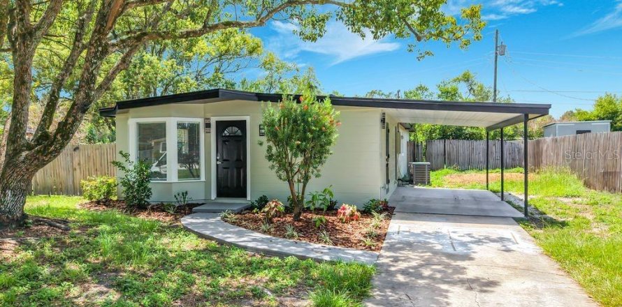 House in Altamonte Springs, Florida 3 bedrooms, 112.41 sq.m. № 2096232