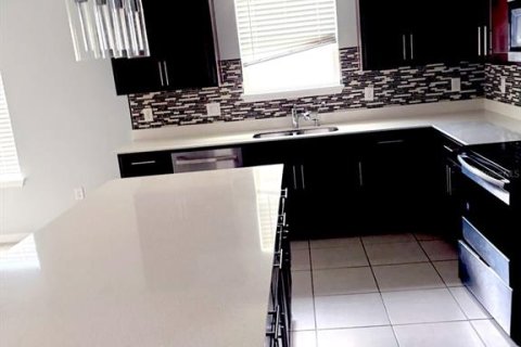 House in Wesley Chapel, Florida 4 bedrooms, 171.87 sq.m. № 2210975 - photo 8