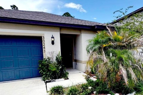 House in Wesley Chapel, Florida 4 bedrooms, 171.87 sq.m. № 2210975 - photo 2