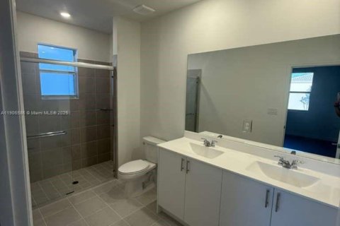 Снять в аренду виллу или дом в Майами, Флорида 3 спальни, № 1957119 - фото 7